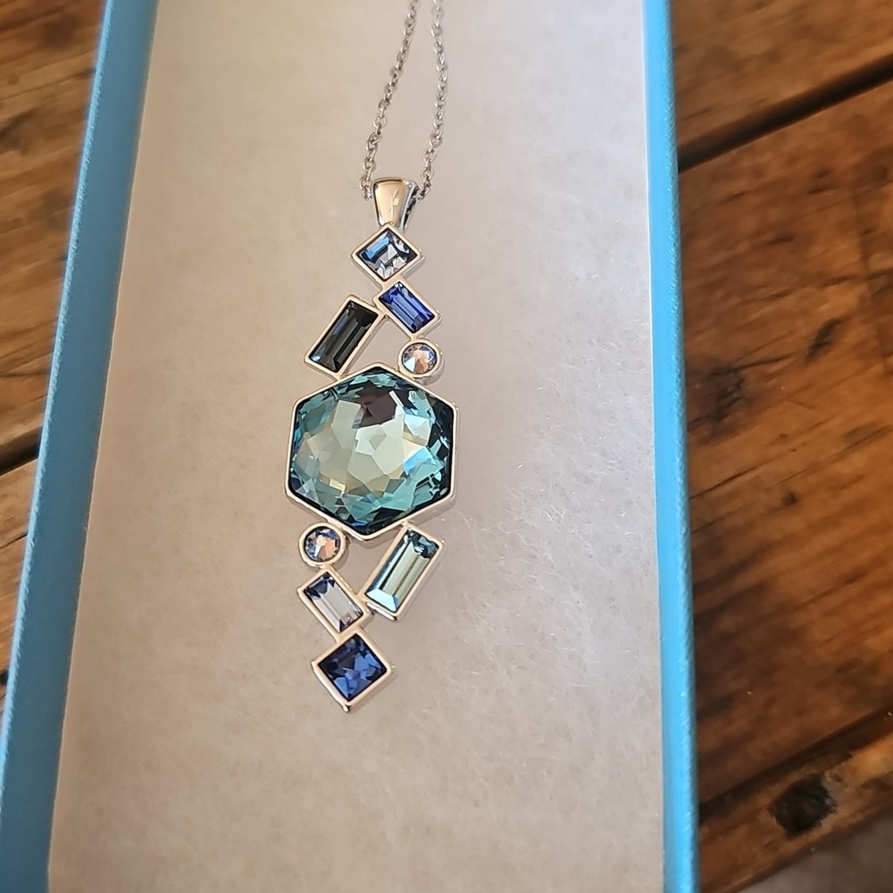 Splash Pad Pendant